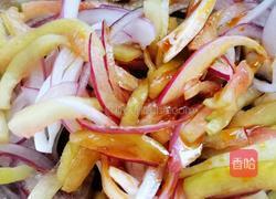 生拌西瓜皮紫洋葱的做法图解8