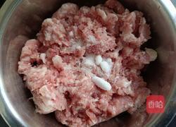 肉圆炖白菜的做法图解2