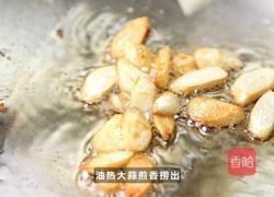 西班牙蒜香火腿蘑菇的做法图解2