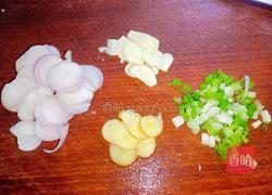 红烧鲩鱼的做法图解2