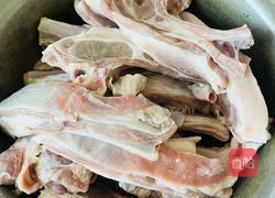 手抓羊排的做法图解1