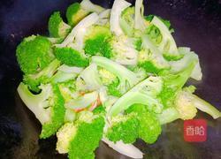 虾仁西兰花的做法图解7