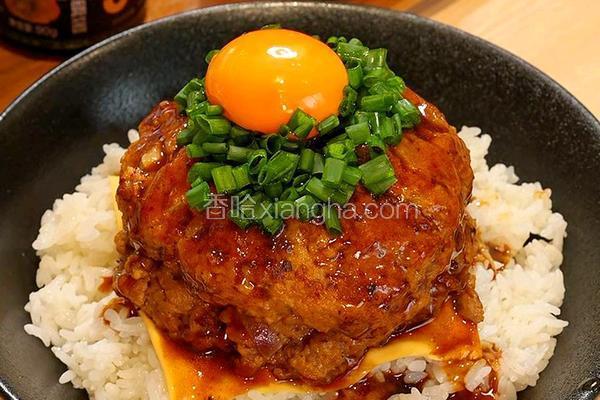 日式牛肉汉堡盖饭