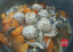 胡萝卜平菇炖肉丸的做法图解9