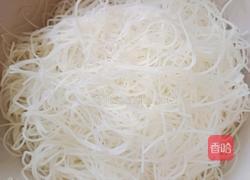 肉末鸡蛋蒸米粉的做法图解1