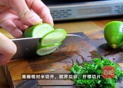 黑松露红椒鸡肉串的做法图解3