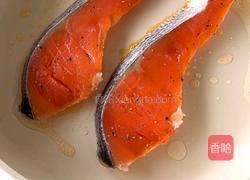 柠檬奶油三文鱼的做法图解2