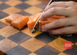 松露三文鱼浓汤的做法图解1