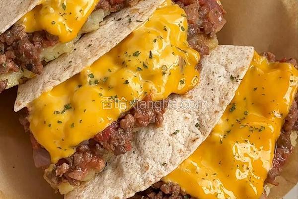 土豆泥番茄牛肉芝士饼