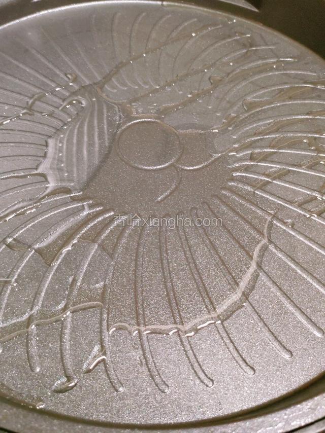 电饼铛刷上一层油