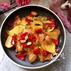 土豆回锅肉的做法[图]