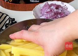 芝士肉酱薯条的做法图解1