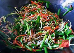 豆芽炒韭菜的做法图解14