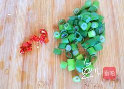 平菇炒鸡蛋的做法图解3