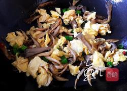 平菇炒鸡蛋的做法图解15