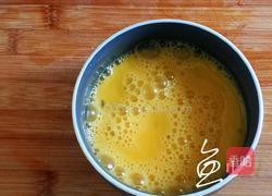 杏鲍菇炒鸡蛋的做法图解4