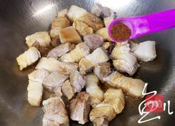 五花肉焖莲藕的做法图解5