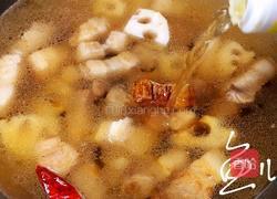五花肉焖莲藕的做法图解10