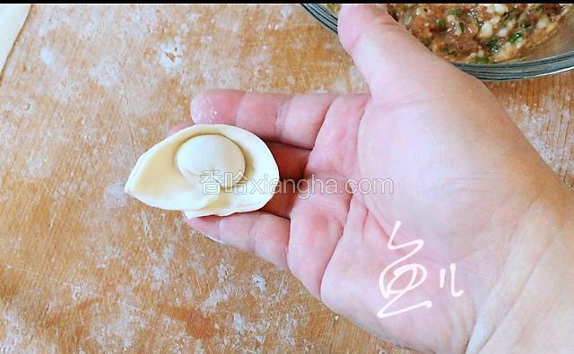 包成馄饨的样子