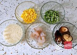 鲜虾砂锅粥的做法图解1