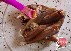 酥炸小黄鱼的做法图解4