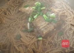 金针菇炖热腾 的做法图解9
