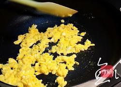 鸡蛋韭菜盒子的做法图解7