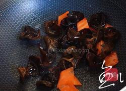 黄瓜鸡蛋炒木耳的做法图解10