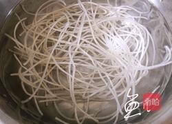 豆芽炒粉条的做法图解1