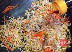豆芽炒粉条的做法图解10