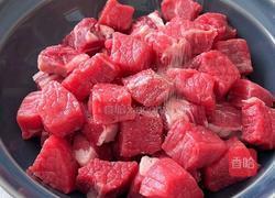 黑椒牛排炒口蘑的做法图解1