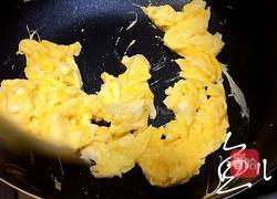 胡萝卜鸡蛋炒木耳的做法图解7