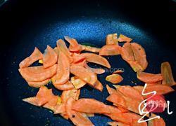 胡萝卜鸡蛋炒木耳的做法图解8