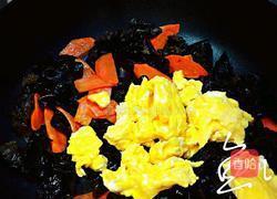胡萝卜鸡蛋炒木耳的做法图解12