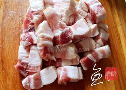 五花肉焖饭的做法图解2