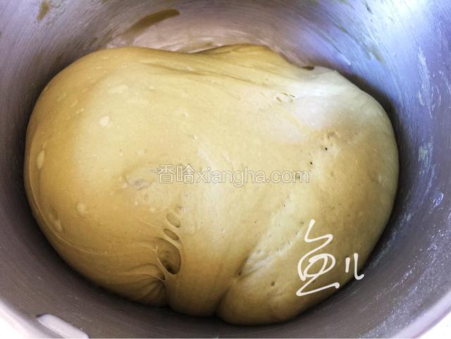 面团发至两倍大