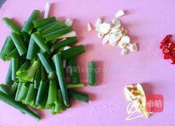 葱爆虾仁的做法图解4