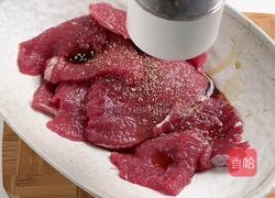 菠萝牛肉三明治的做法图解1