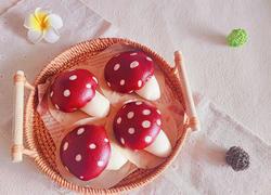 蘑菇豆沙包