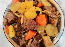 牛腩烩土豆