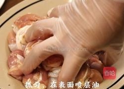 口蘑煎鸡肉的做法图解3