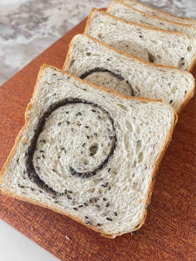 用这个配方去掉可可粉，减少10克牛奶加黑芝麻，又解锁一款哦！