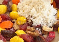 板栗腊肠焖饭的做法图解3