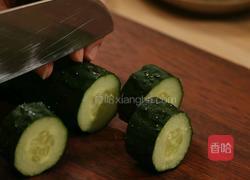 牛油果蒜香黑虎虾的做法图解2