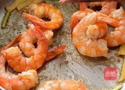 菌菇虾仁鸡蛋面的做法图解4