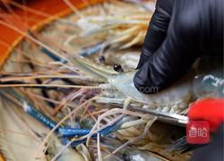 黄油胡椒虾的做法图解1