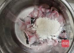 水煮酸菜鱼的做法图解1