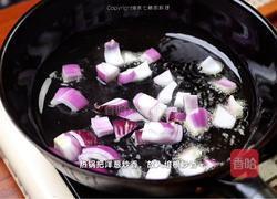 奶油培根意面的做法图解2