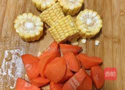 玉米排骨汤的做法图解3