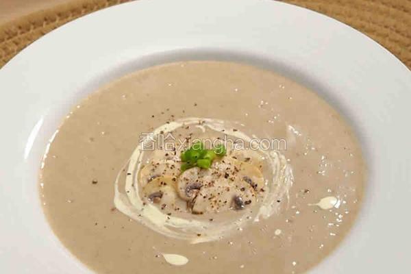 黑松露奶油蘑菇汤